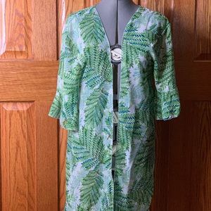 Justin & Taylor leaf print wrap, NWT, one size